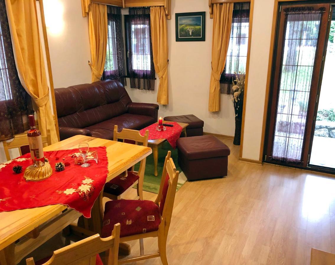Kraljevi Konaci - Najam Kuca Na Zlatiboru Apartamento Exterior foto