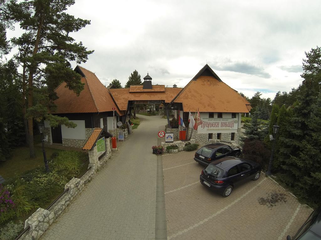 Kraljevi Konaci - Najam Kuca Na Zlatiboru Apartamento Exterior foto