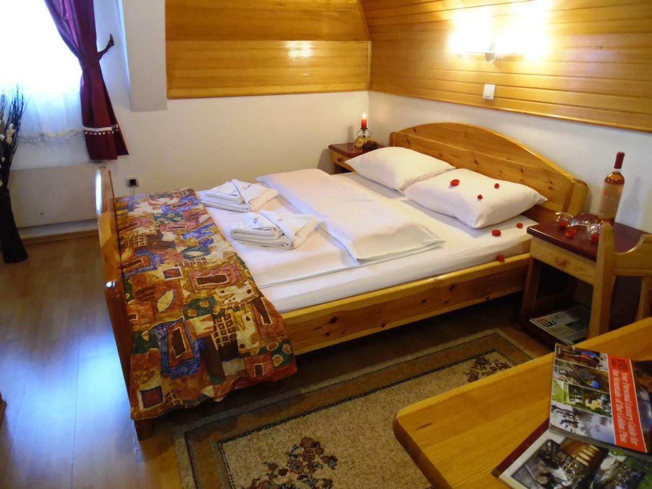 Kraljevi Konaci - Najam Kuca Na Zlatiboru Apartamento Exterior foto